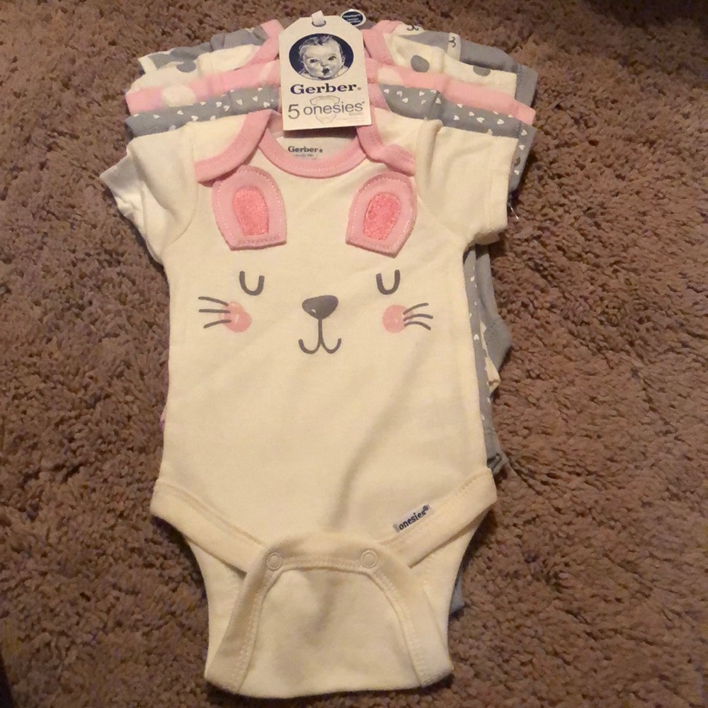 Gerber 5 onesies
